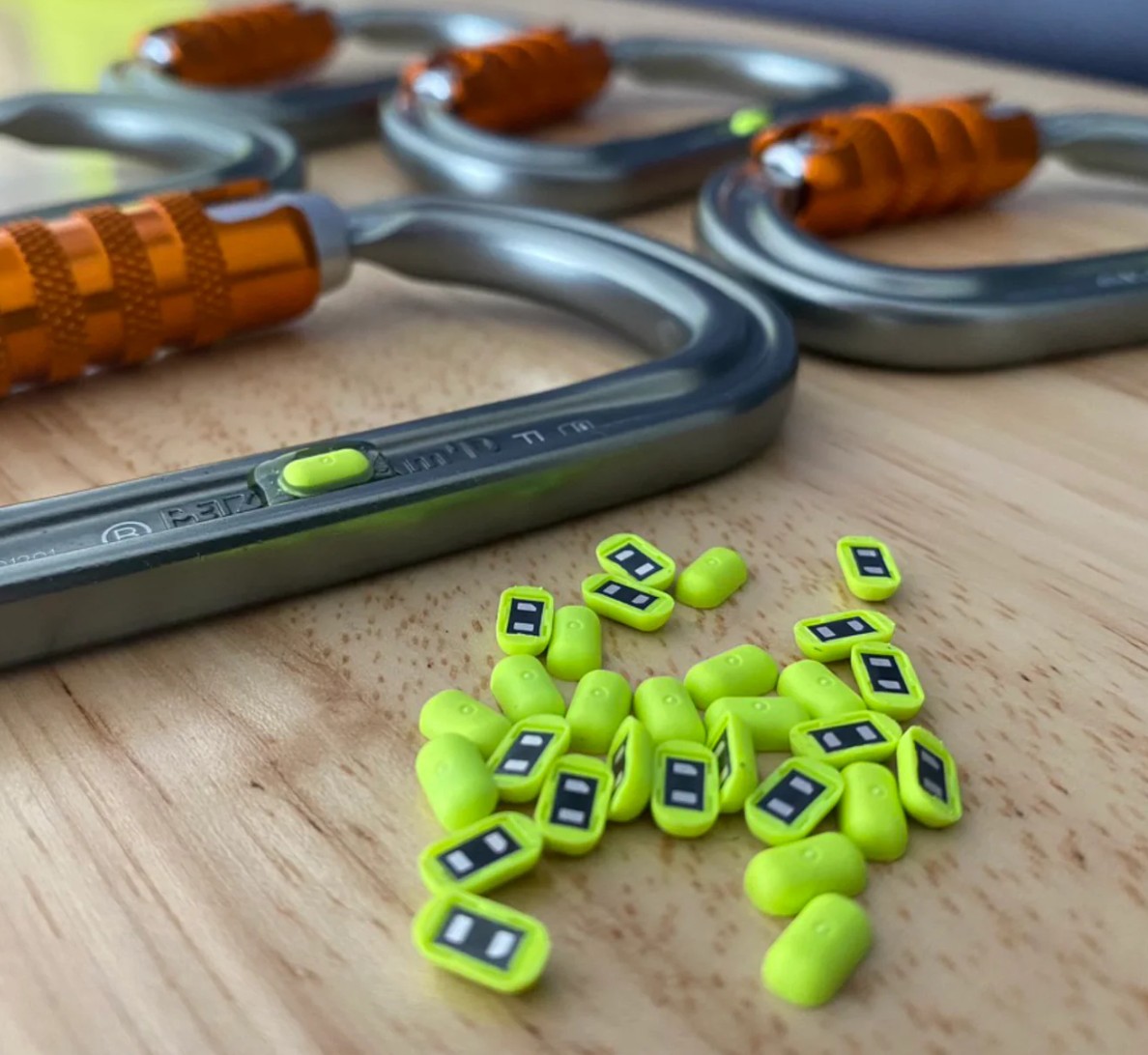 Scannable Carabiner/Hardware NFC Tag