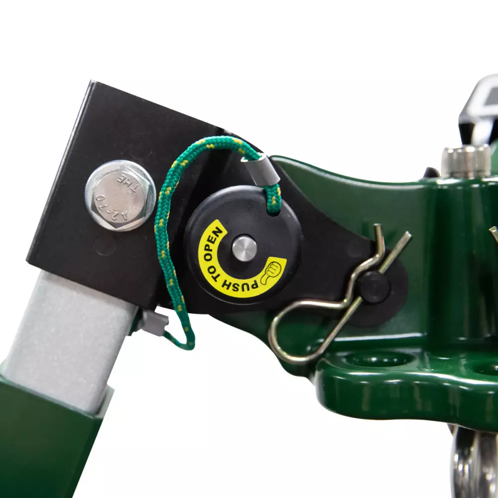 Safewaze 10′ Tech Tripod Complete